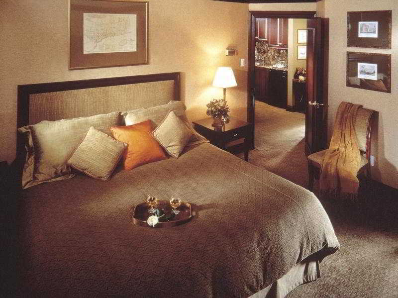 Hotel Sens