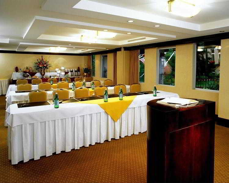 Sens 4* Montreal