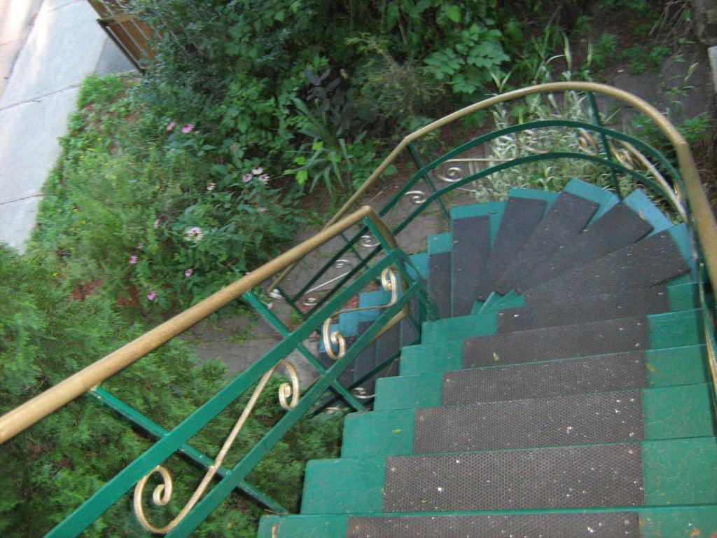 Le Botaniste Apartment