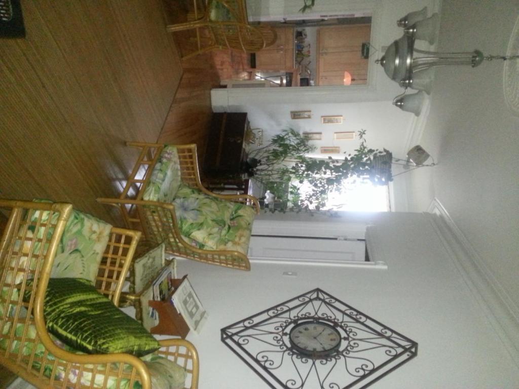Au Nid Douillet Bed & Breakfast