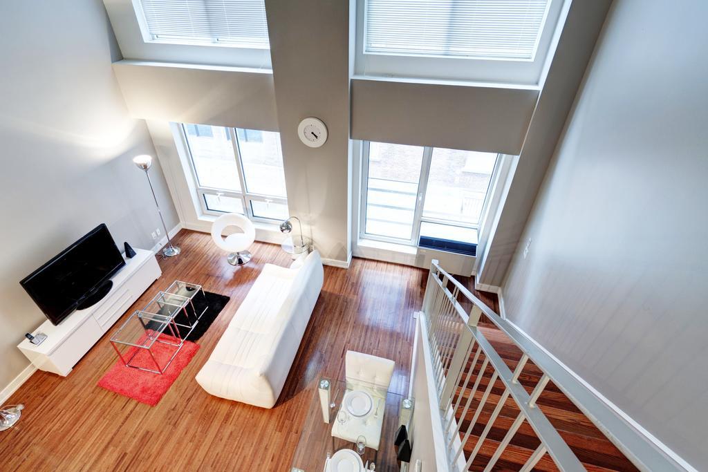 Palais-des-congres Furnished Apartment Montreal