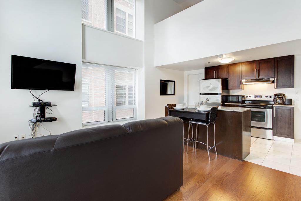Palais-des-congres Furnished Apartment Montreal
