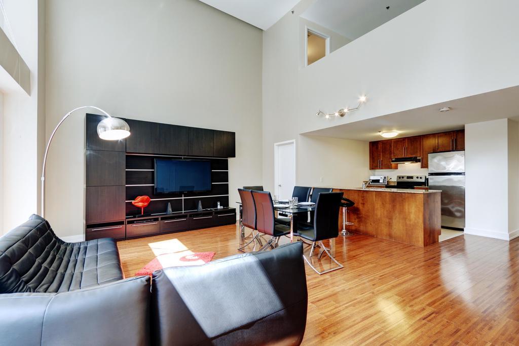 Palais-des-congres Furnished Apartment