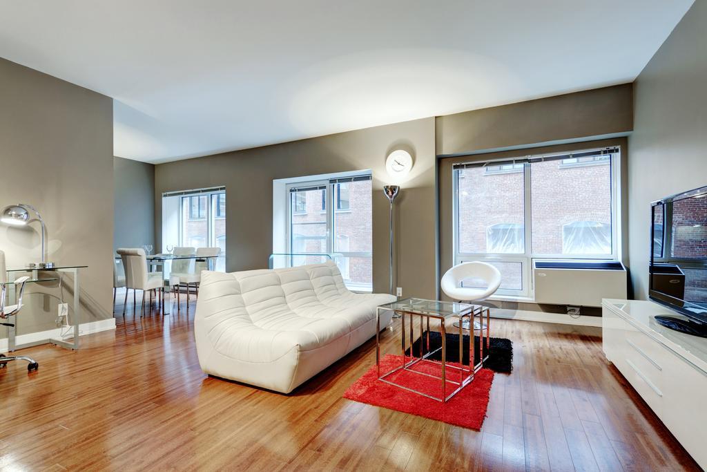 Palais-des-congres Furnished Apartment