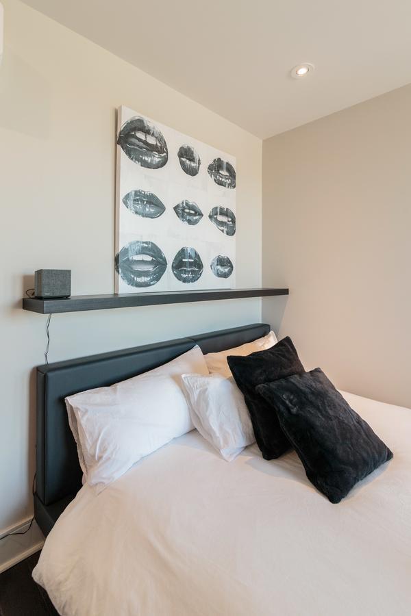 2-bedroom With Mezzanine Mile-end Apartment