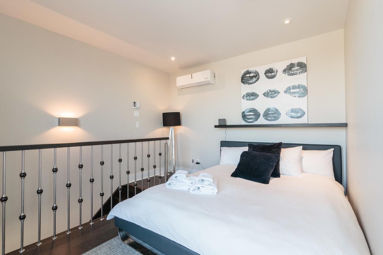 2-bedroom With Mezzanine Mile-end Apartment *