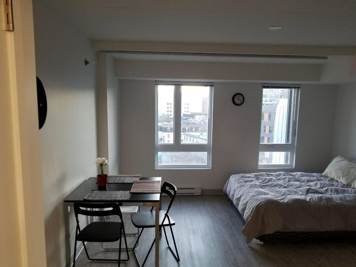 Apartment Studio Rue Berri-uqam *