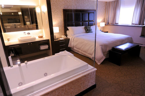 Fairfield By Marriott Downtown Hotel Montreal