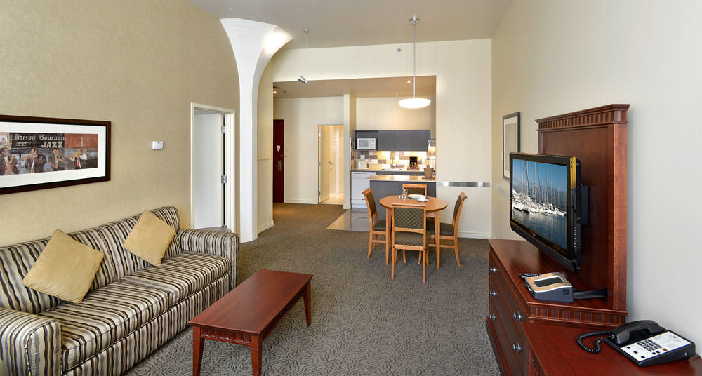 Le Square Phillips & Hotel