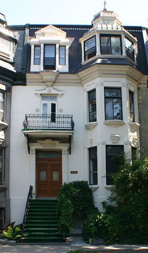 Gingerbread Manor Bed & Breakfast Montreal