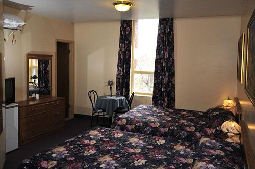 Hotel Viger 2*