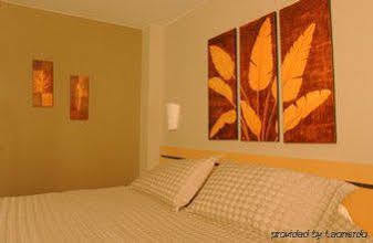 Le Dauphin Centre-ville 3* Montreal