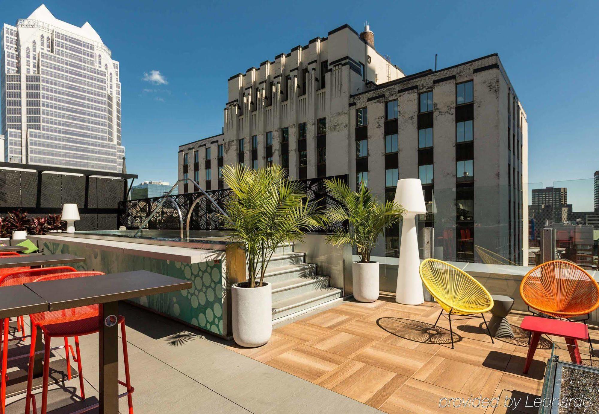Renaissance Downtown 4*