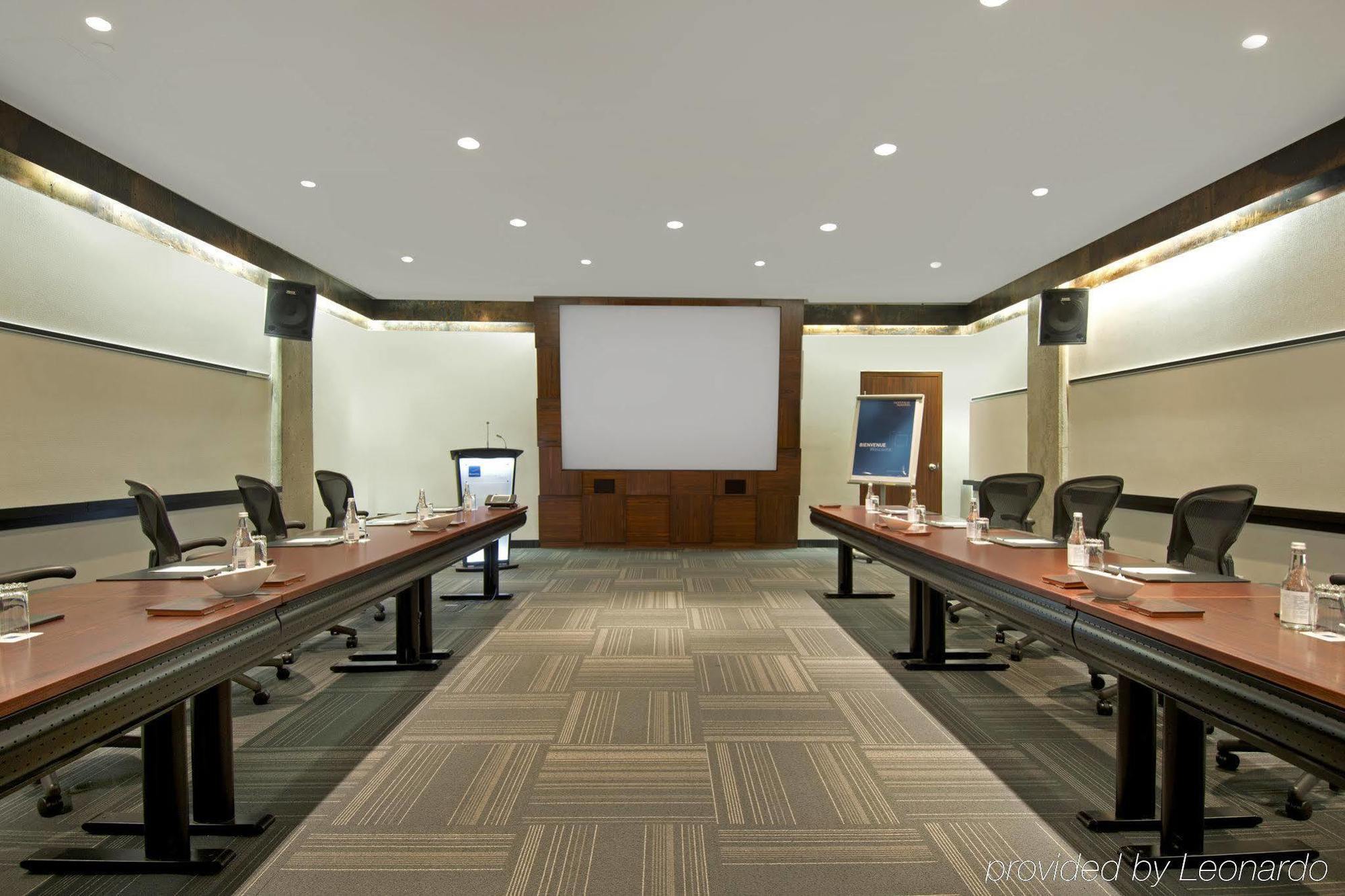 Novotel Center Hotel 4*
