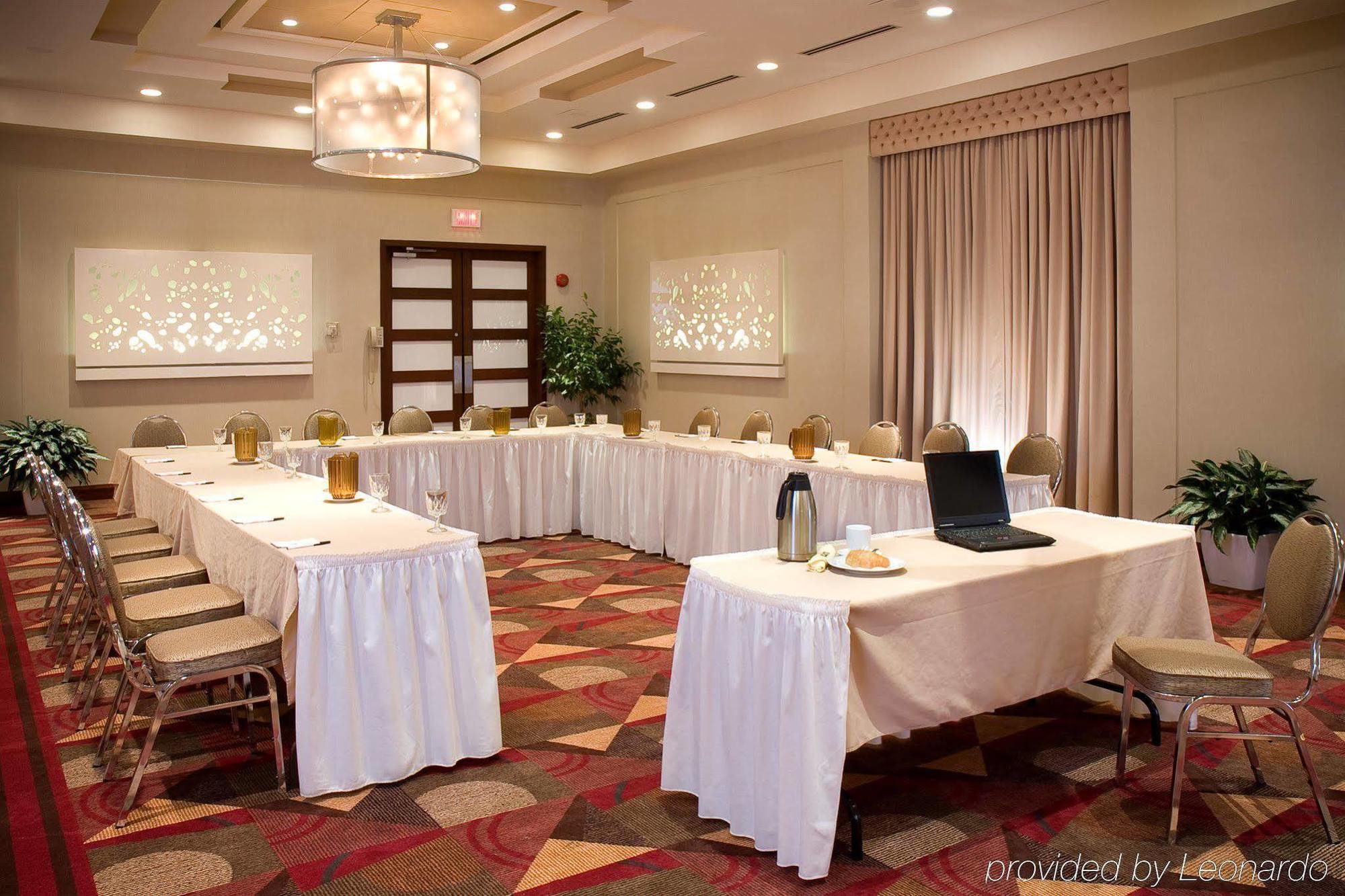 Ruby Foo's Hotel