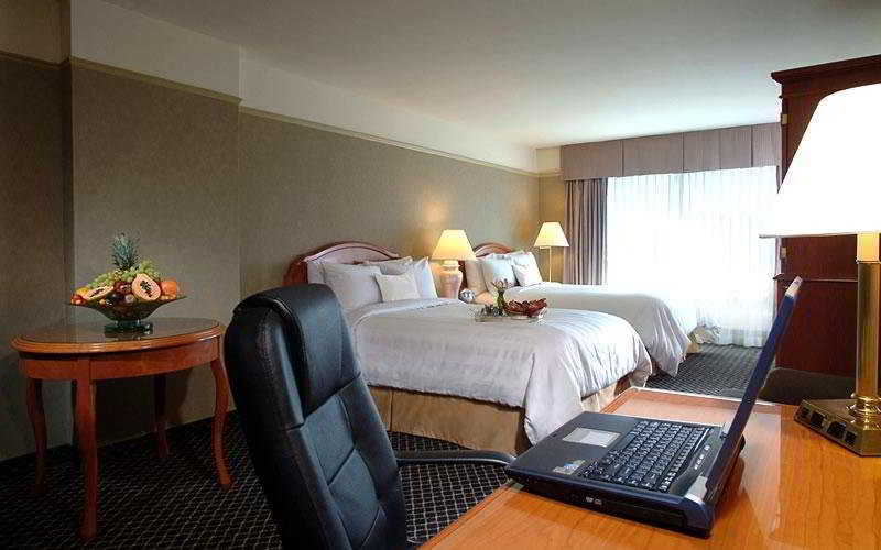 Grand Plaza Centre-ville Hotel 3*