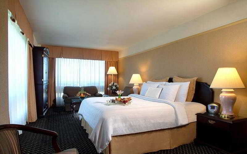 Grand Plaza Centre-ville Hotel Montreal
