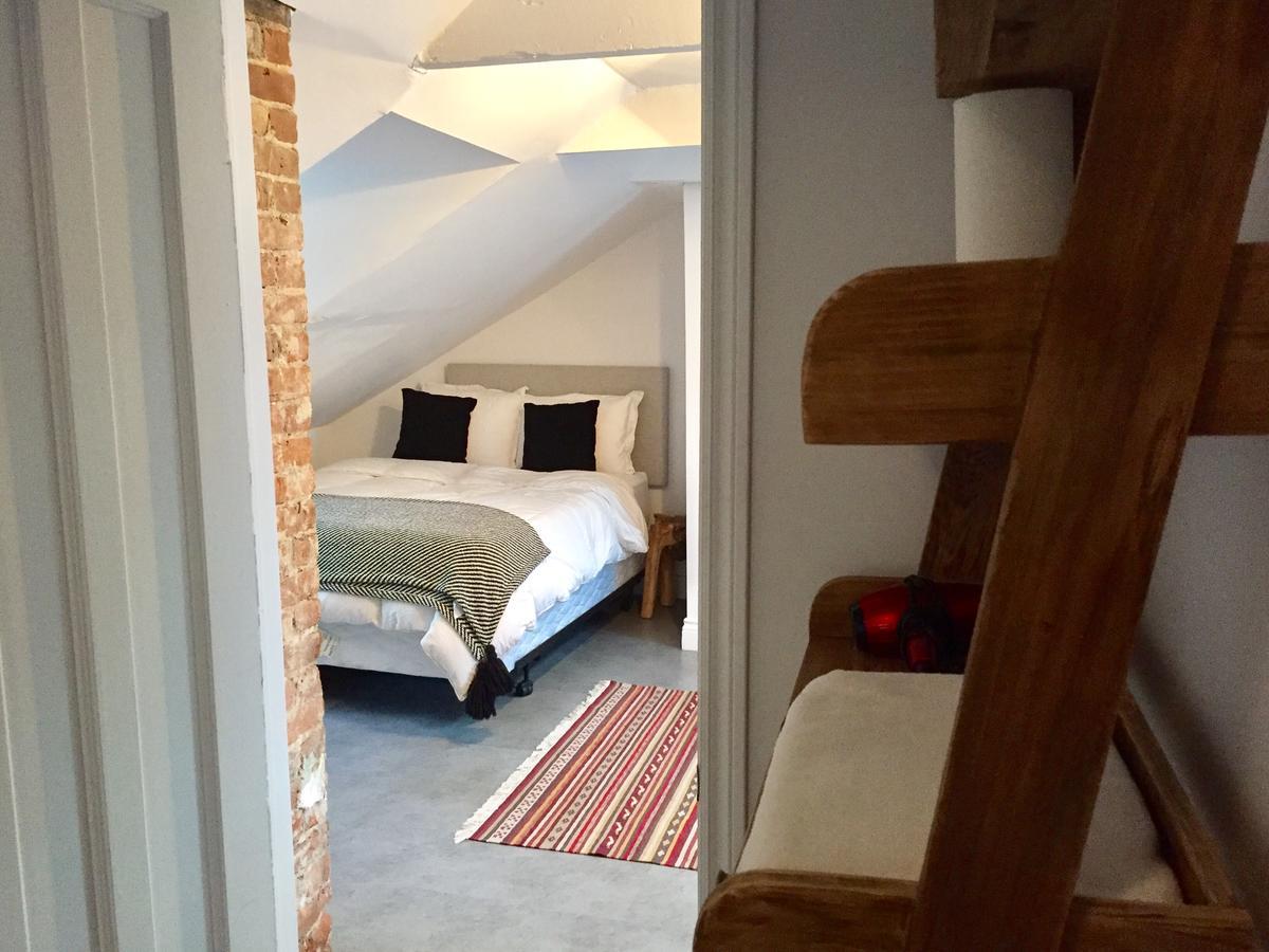 L'hotel Particulier Griffintown Bed & Breakfast Montreal