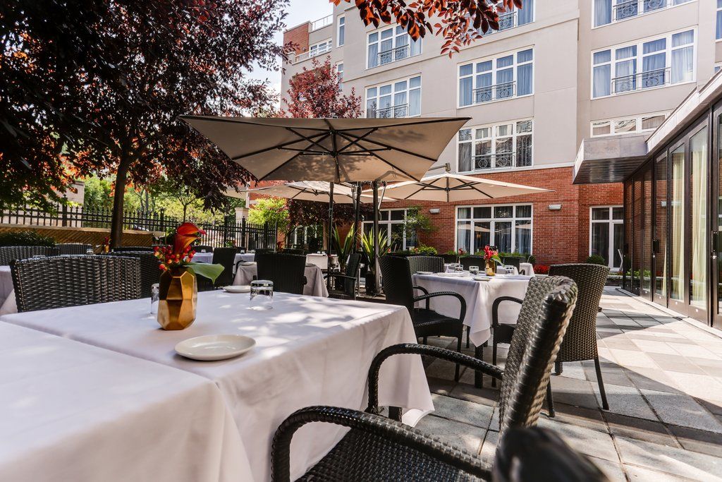 Hotel Saint-sulpice 4*