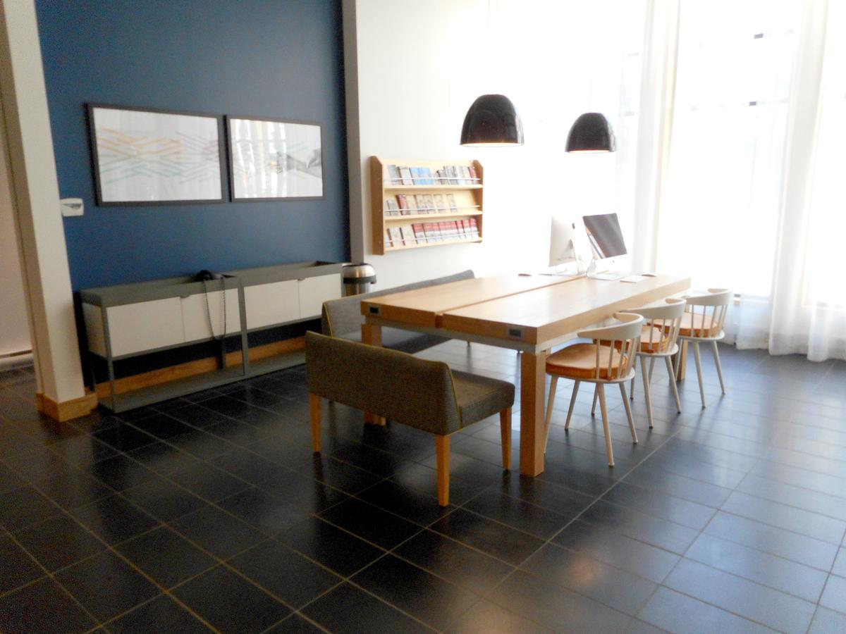 Le Dauphin Centre-ville Hotel 3*