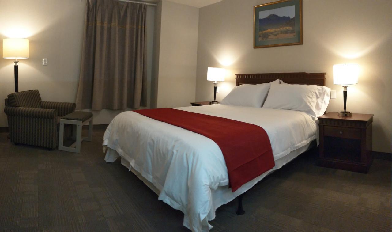 Le Deville Hotel 2*