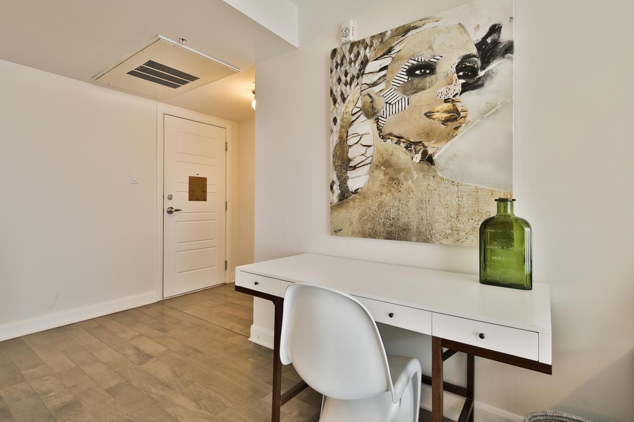 Les Joly Saint Denis Apartment