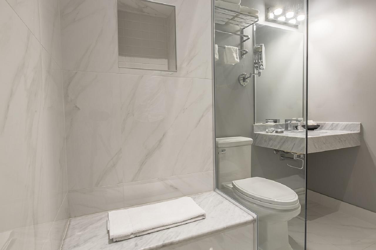 Lhotel Montreal