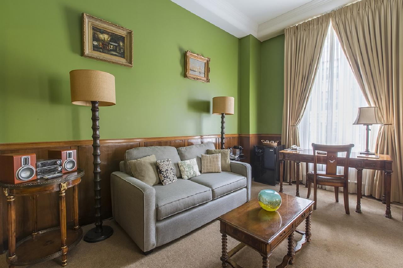 Lhotel 4*