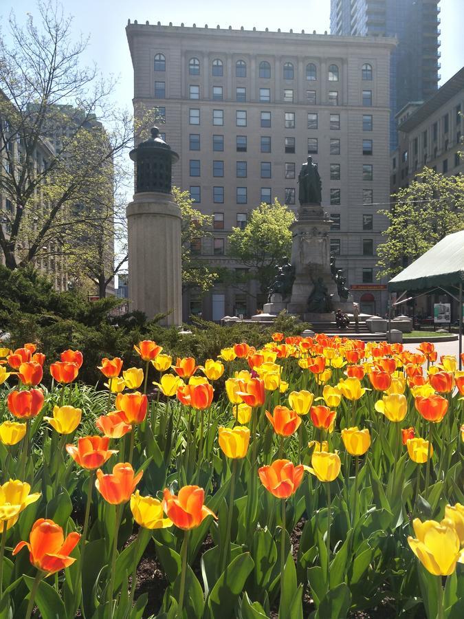 Le Deville Hotel Montreal