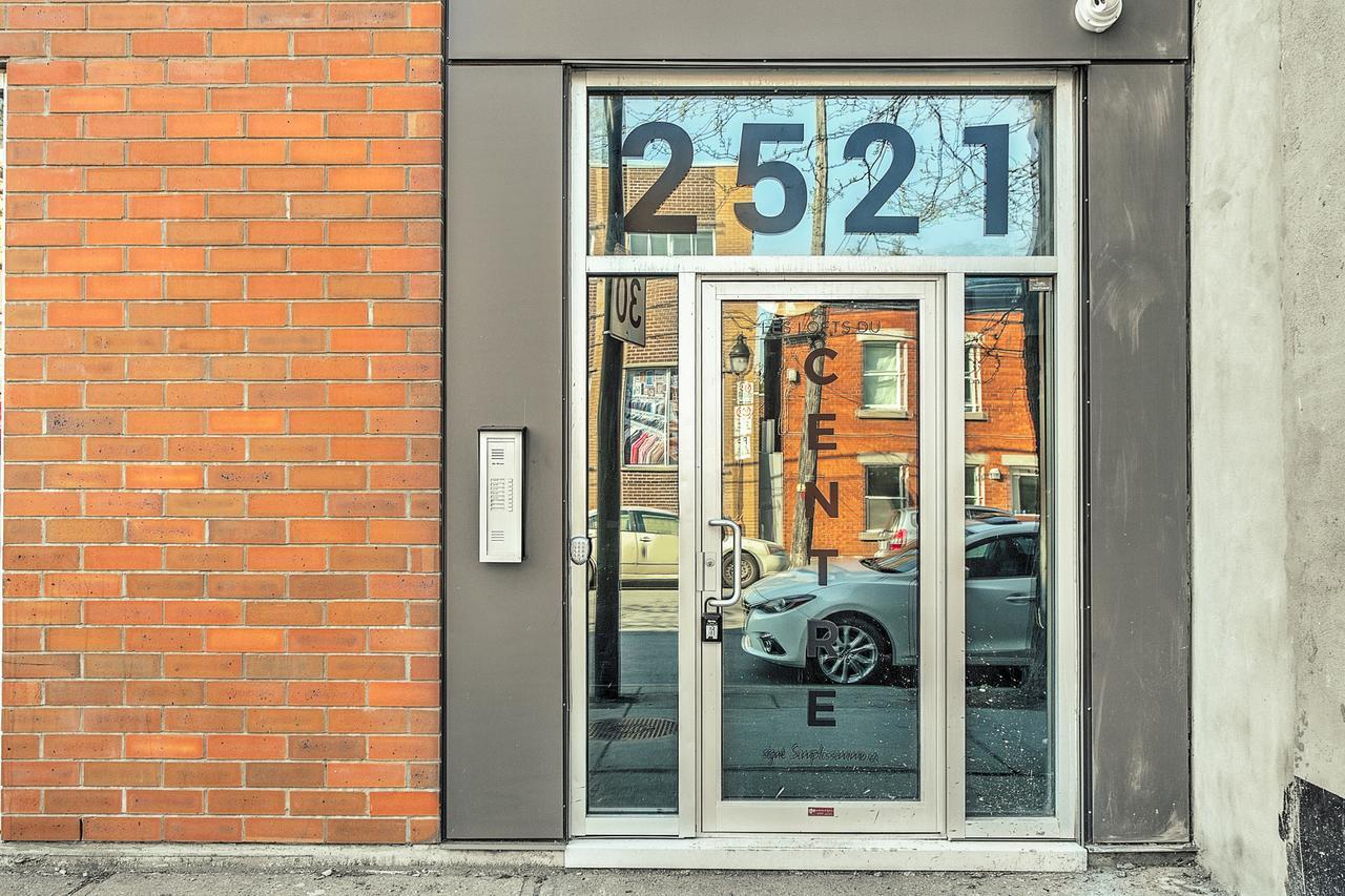 Apartment Les Lofts Du Centre By Simplissimmo Montreal