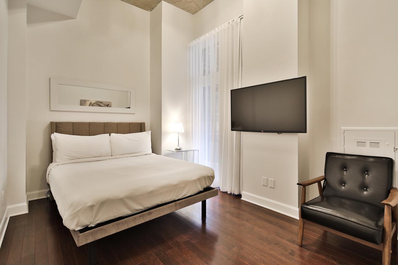 Les Joly Saint Denis Apartment Montreal