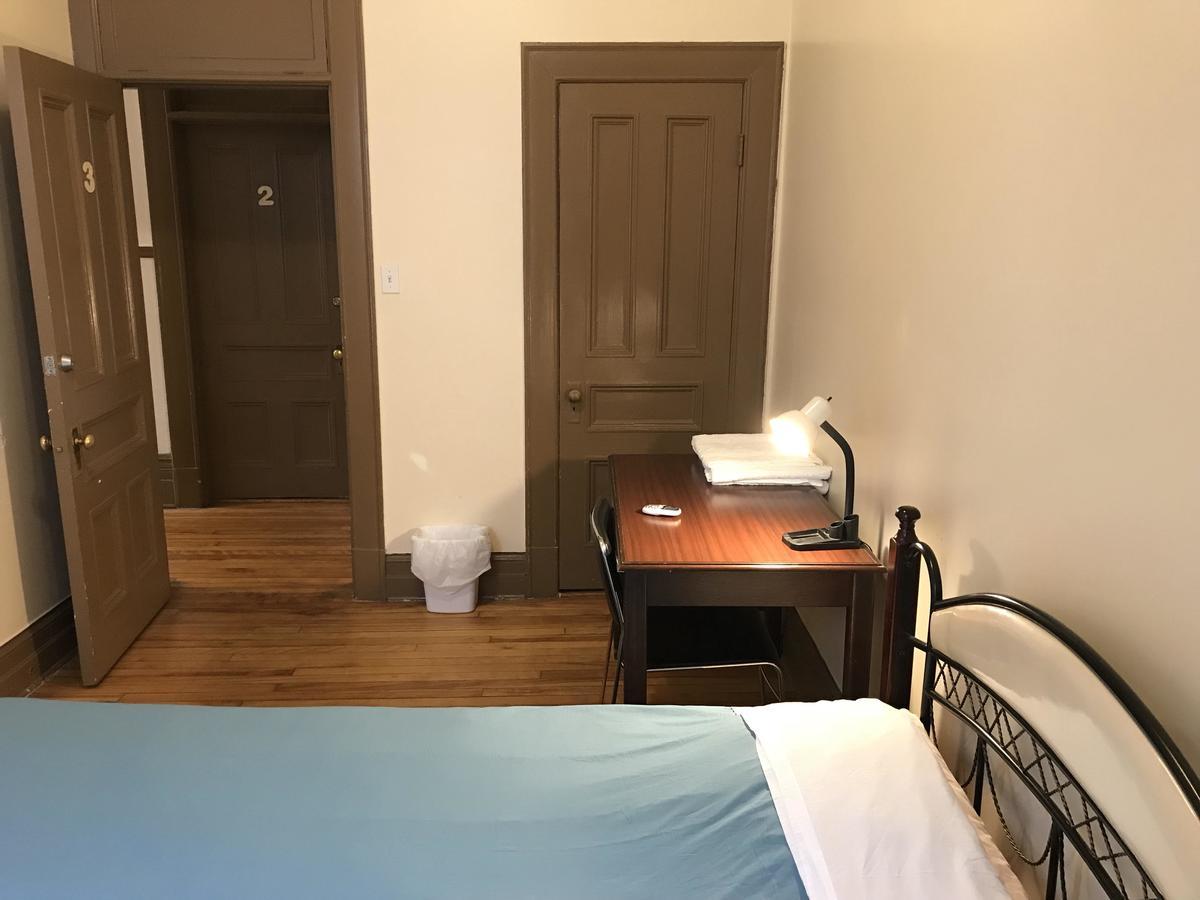 Bon Soleil Guest house Montreal