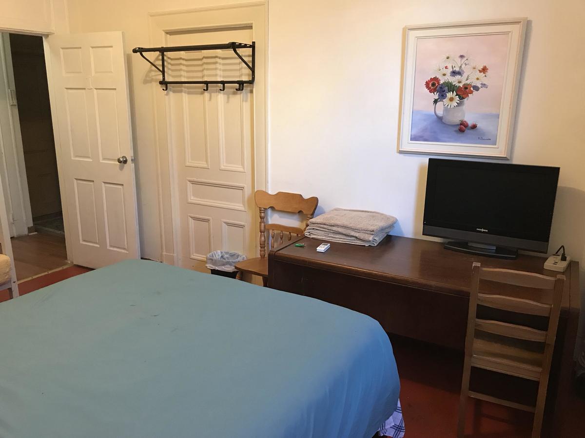 Bon Soleil Guest house Montreal