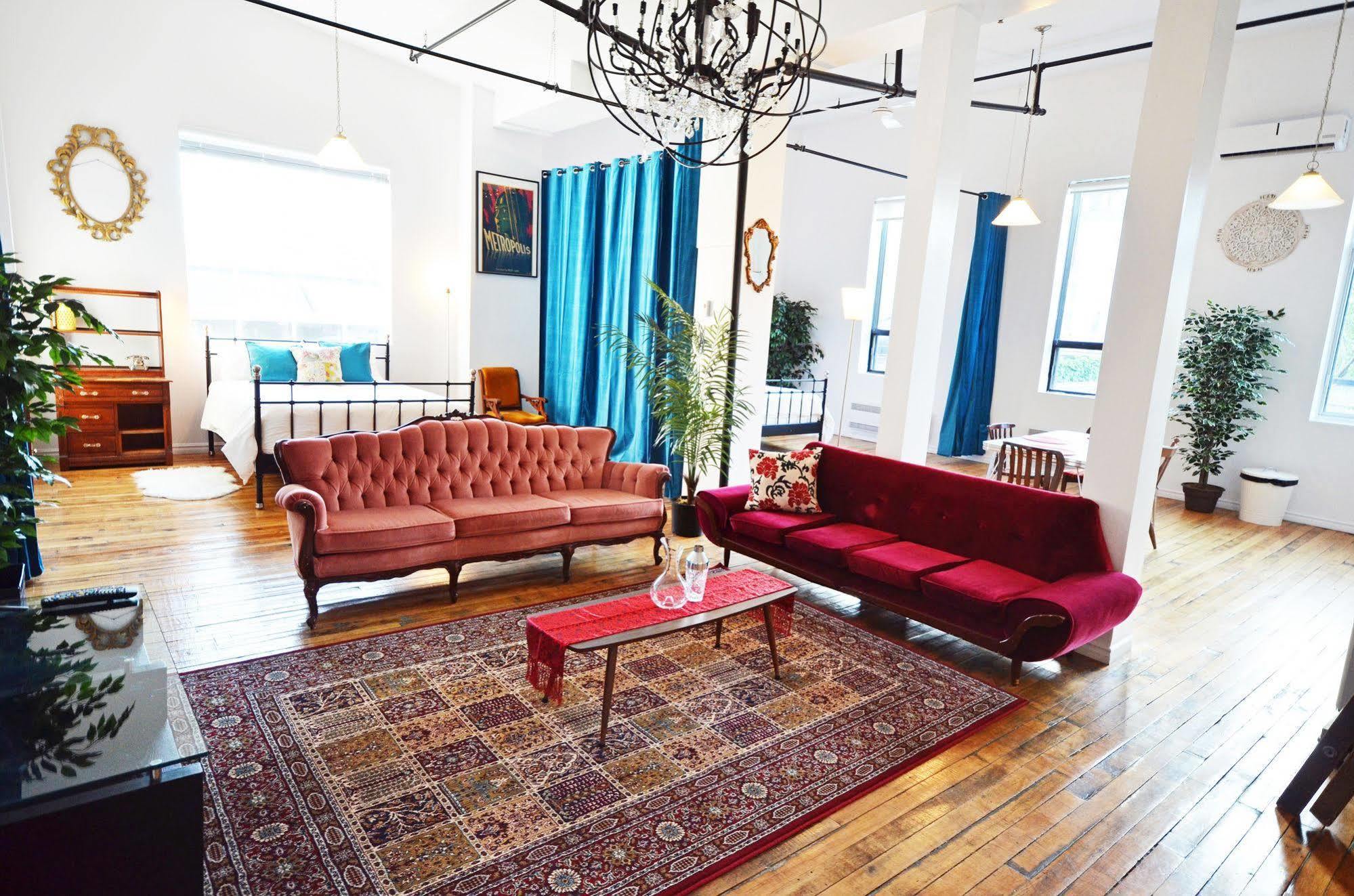 Likeahotel - Square Victoria Apartment 3*