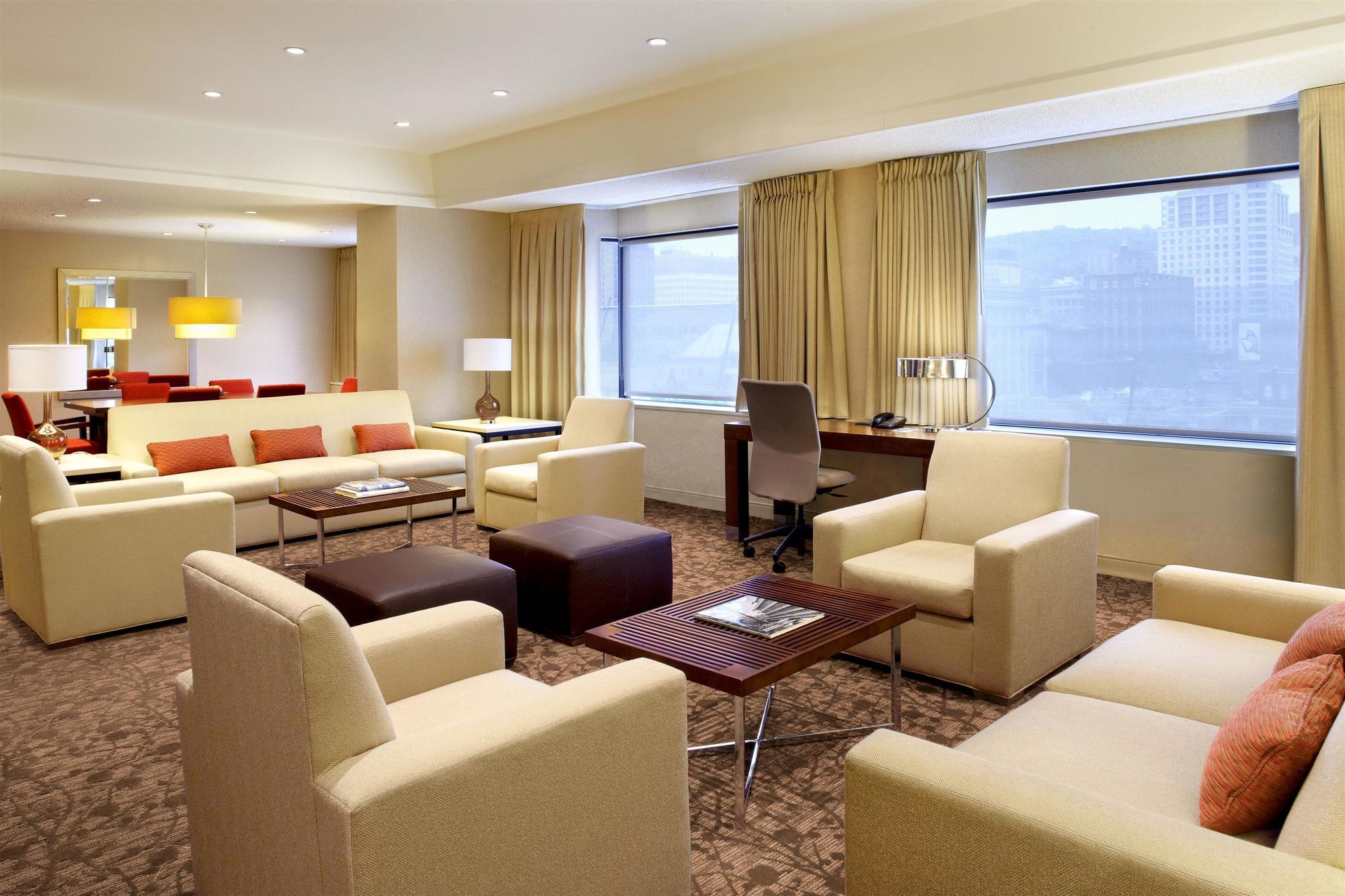 Hotel Le Centre Sheraton Montreal