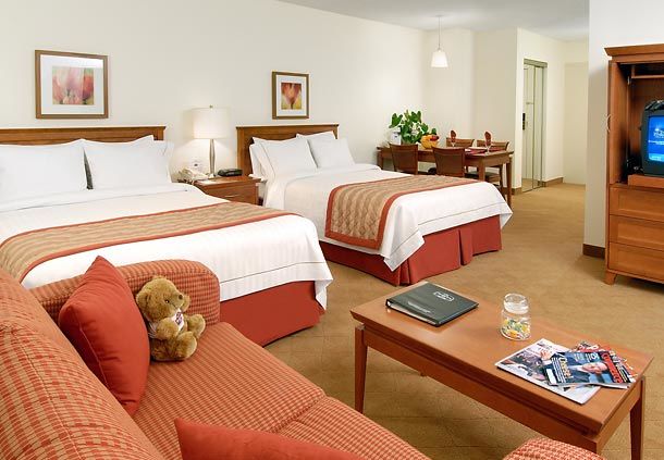 Hotel By Marriott Downtown 4*