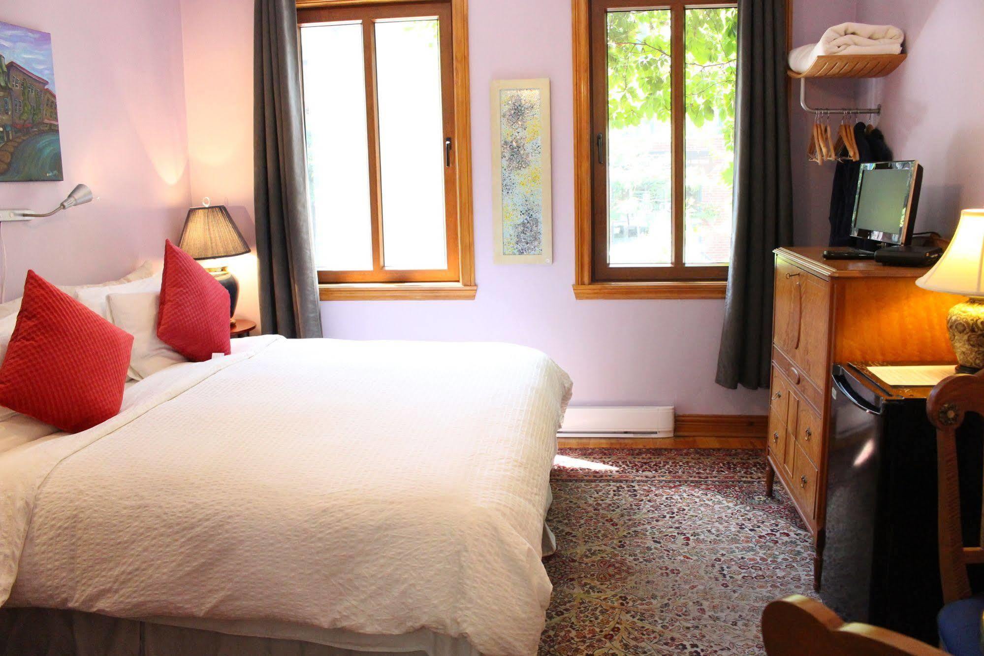 La Loggia Art Bed & Breakfast Montreal