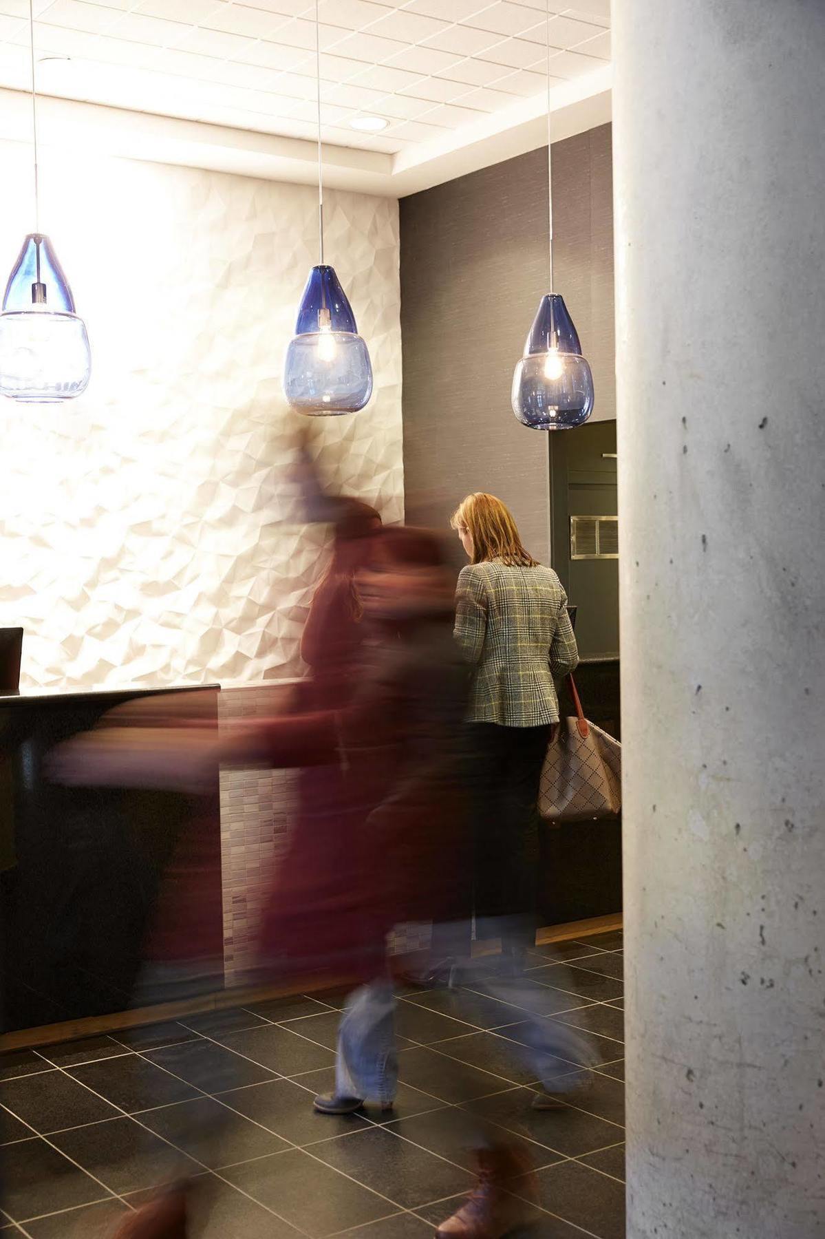 Hotel Le Dauphin Centre-ville Montreal