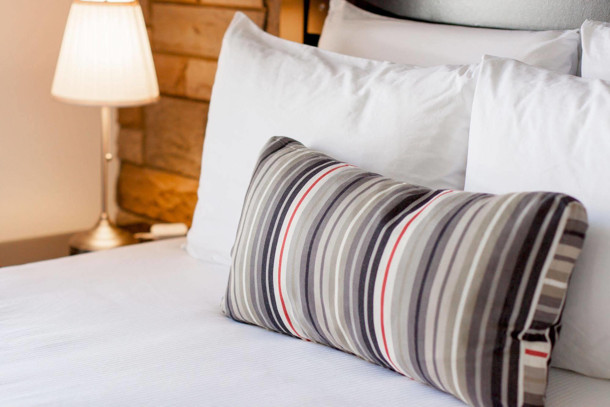 Du Village Bbv Bed & Breakfast