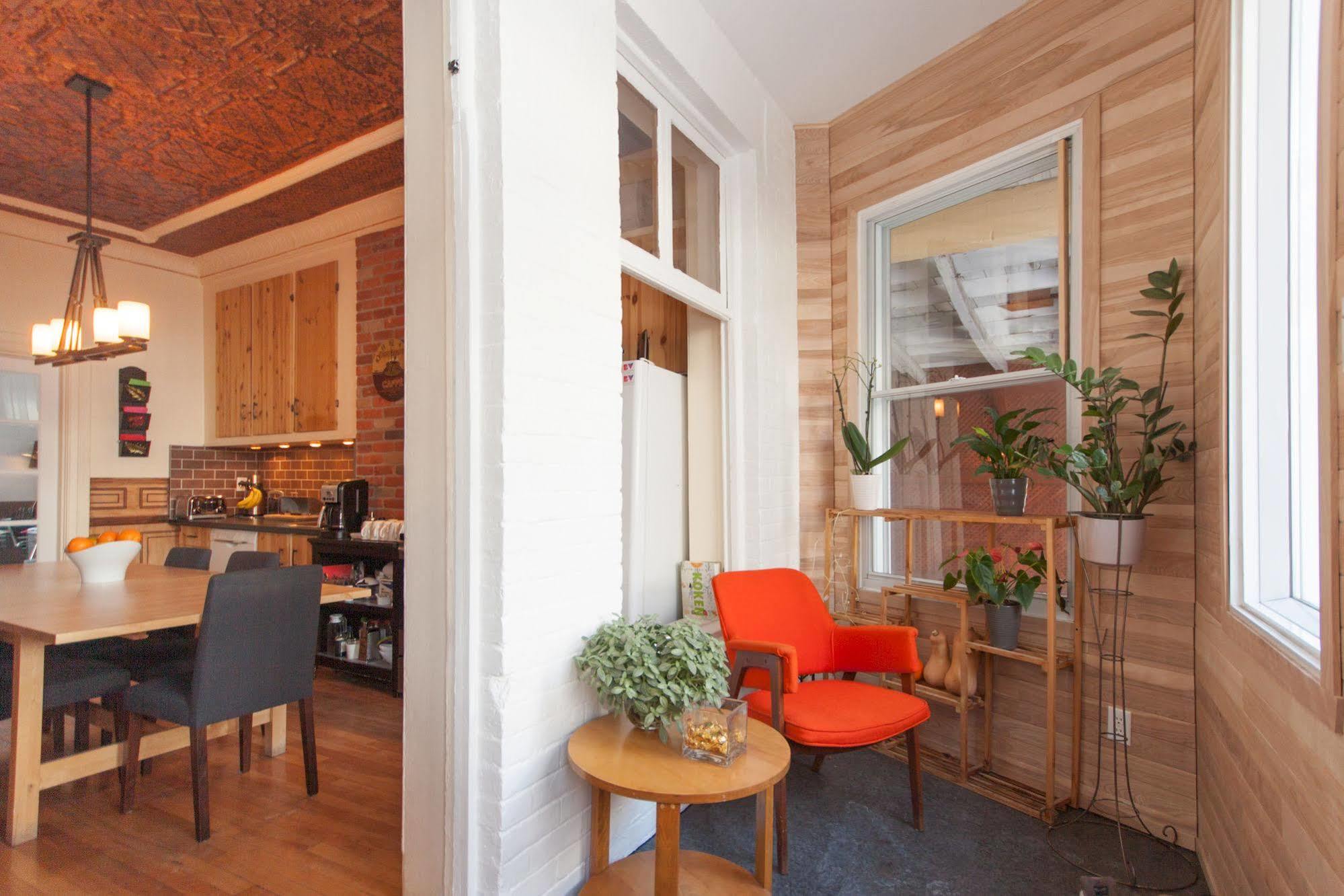 Du Village Bbv Bed & Breakfast Montreal