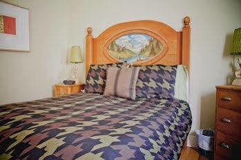 Maison Des Jardins B & B Bed & Breakfast Montreal
