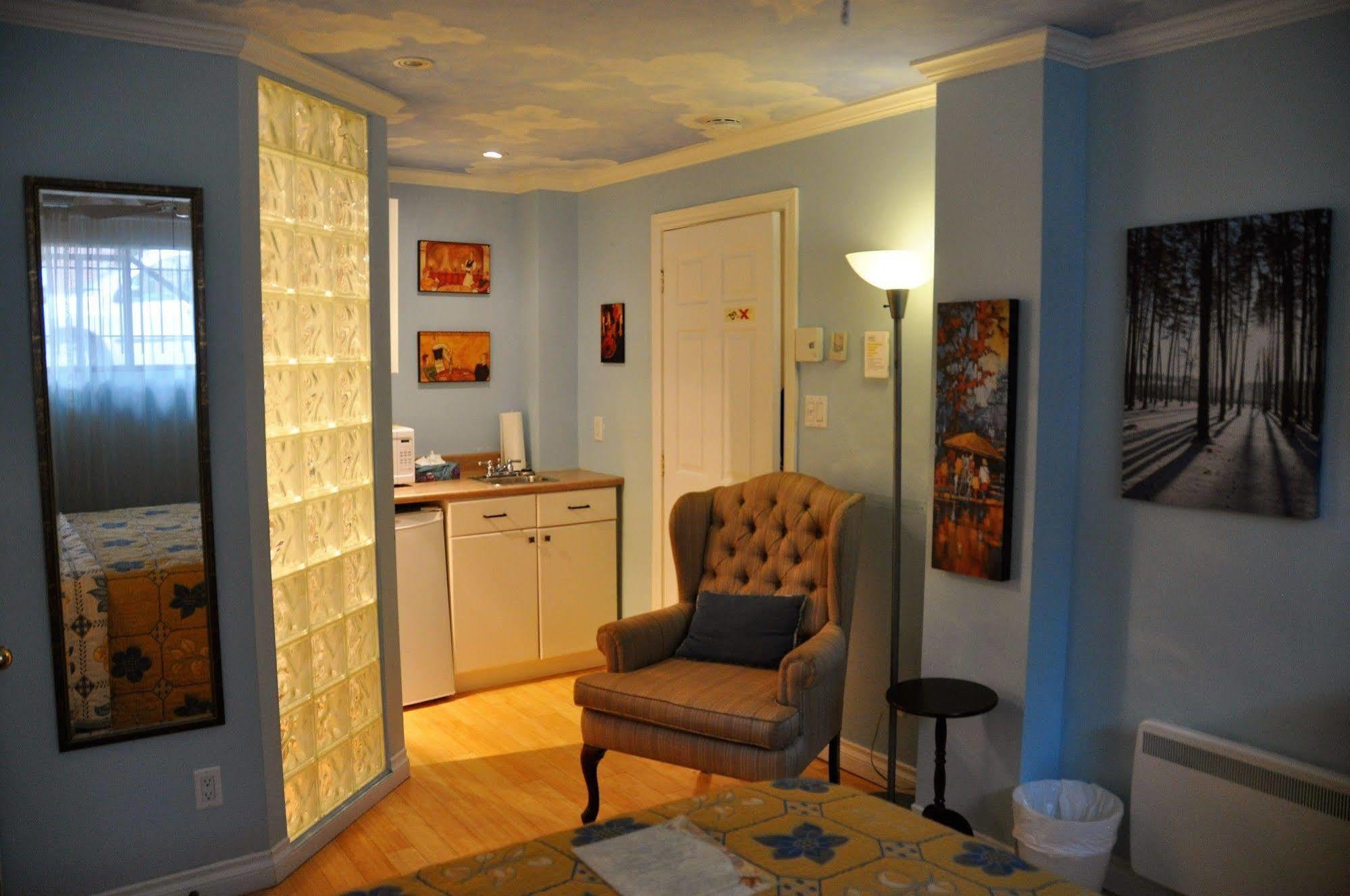 Maison Des Jardins B & B