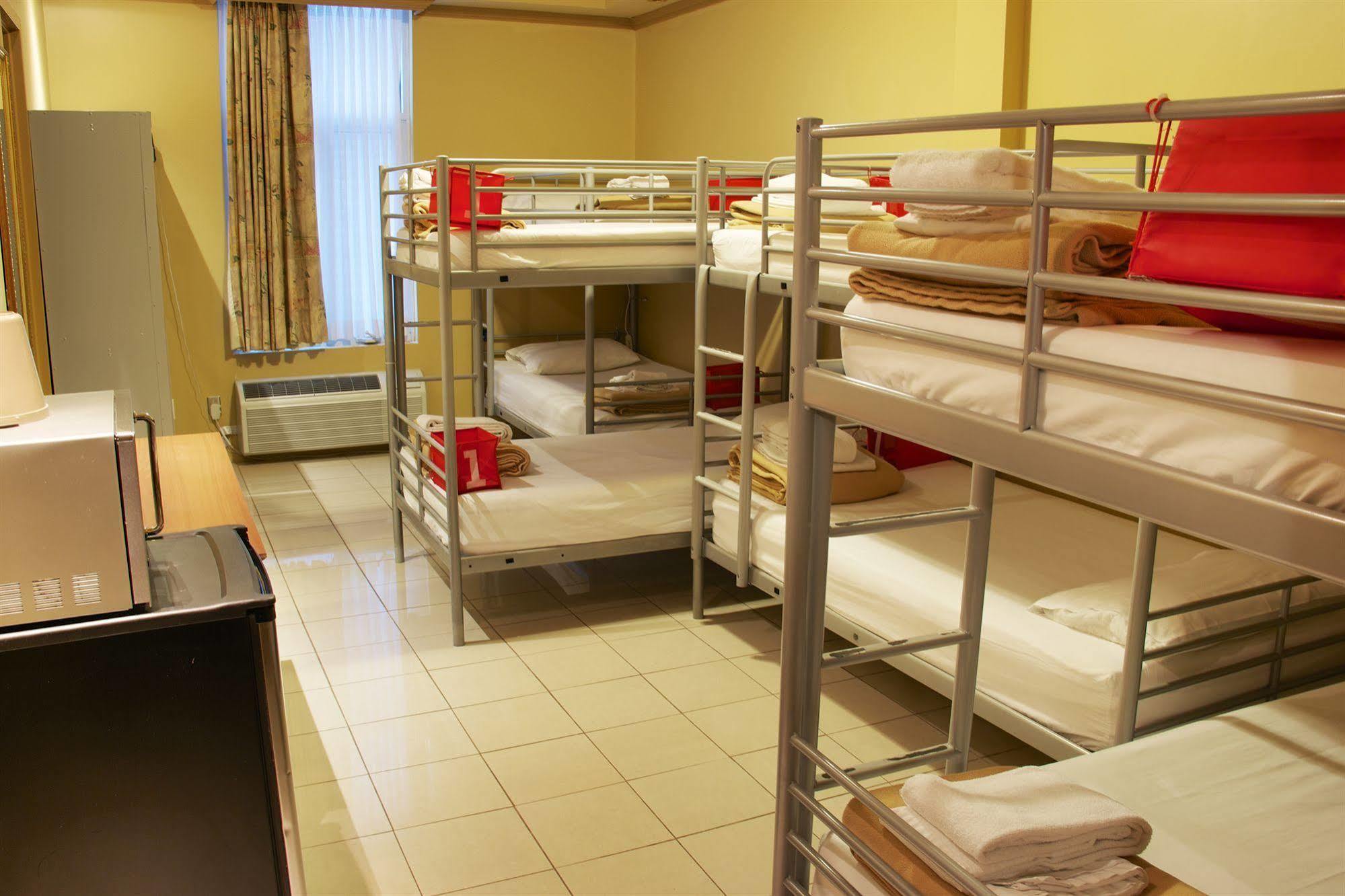 Samesun & Hostel *