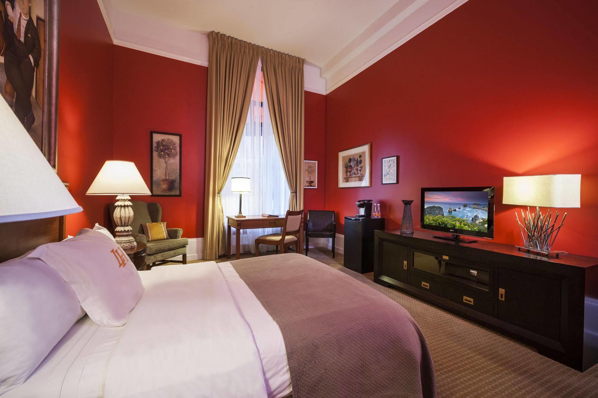 Hotel Lhotel