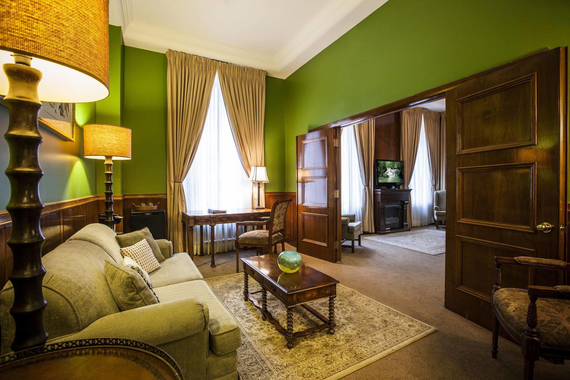 Lhotel 4* Montreal