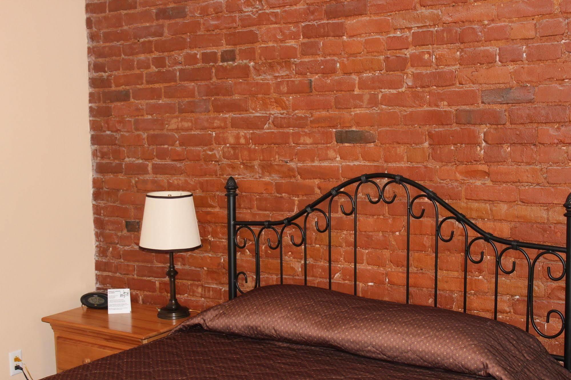 Le Roberval Hotel