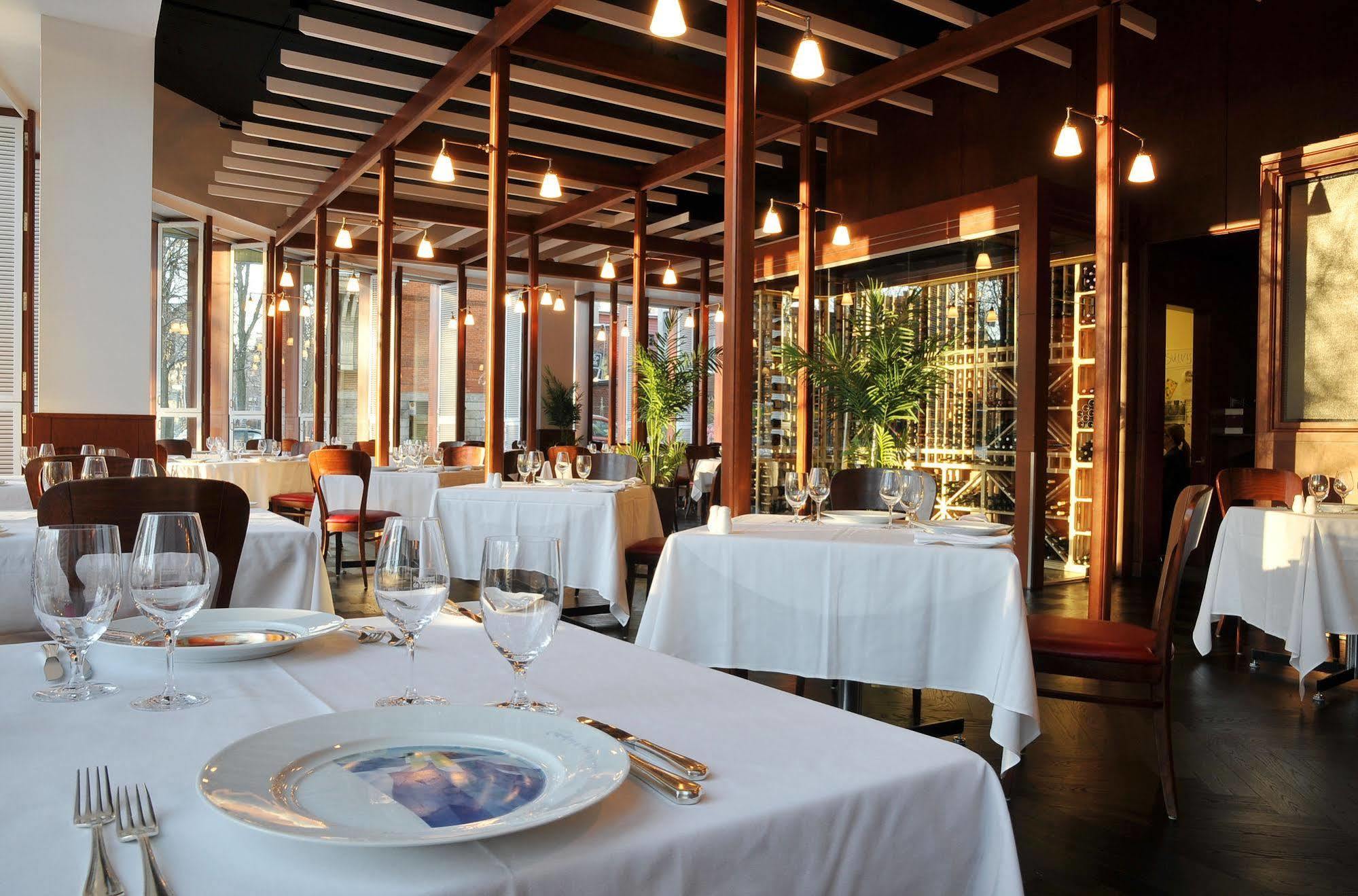 Hotel De L'Ithq Hotel 4*