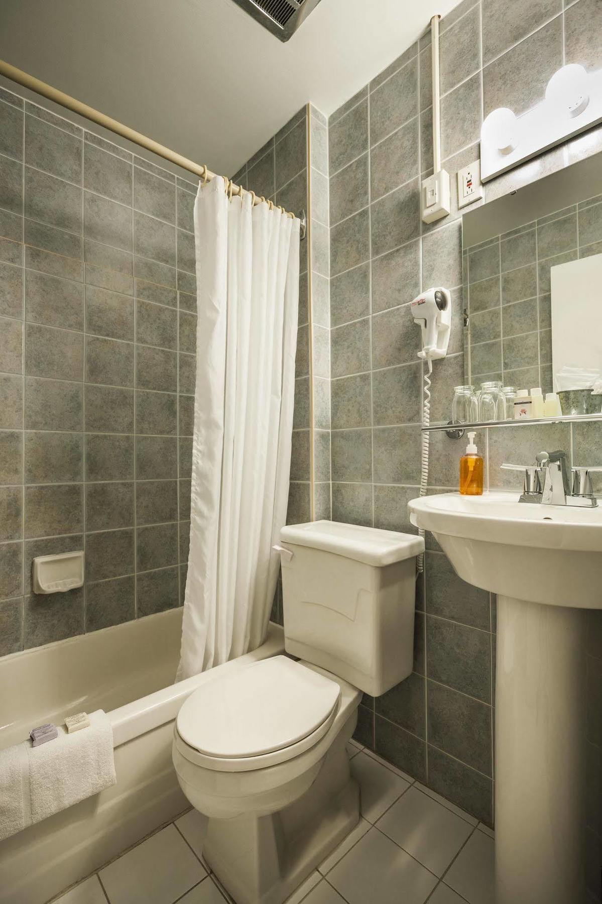 Hotel Chateau De L'argoat 3*