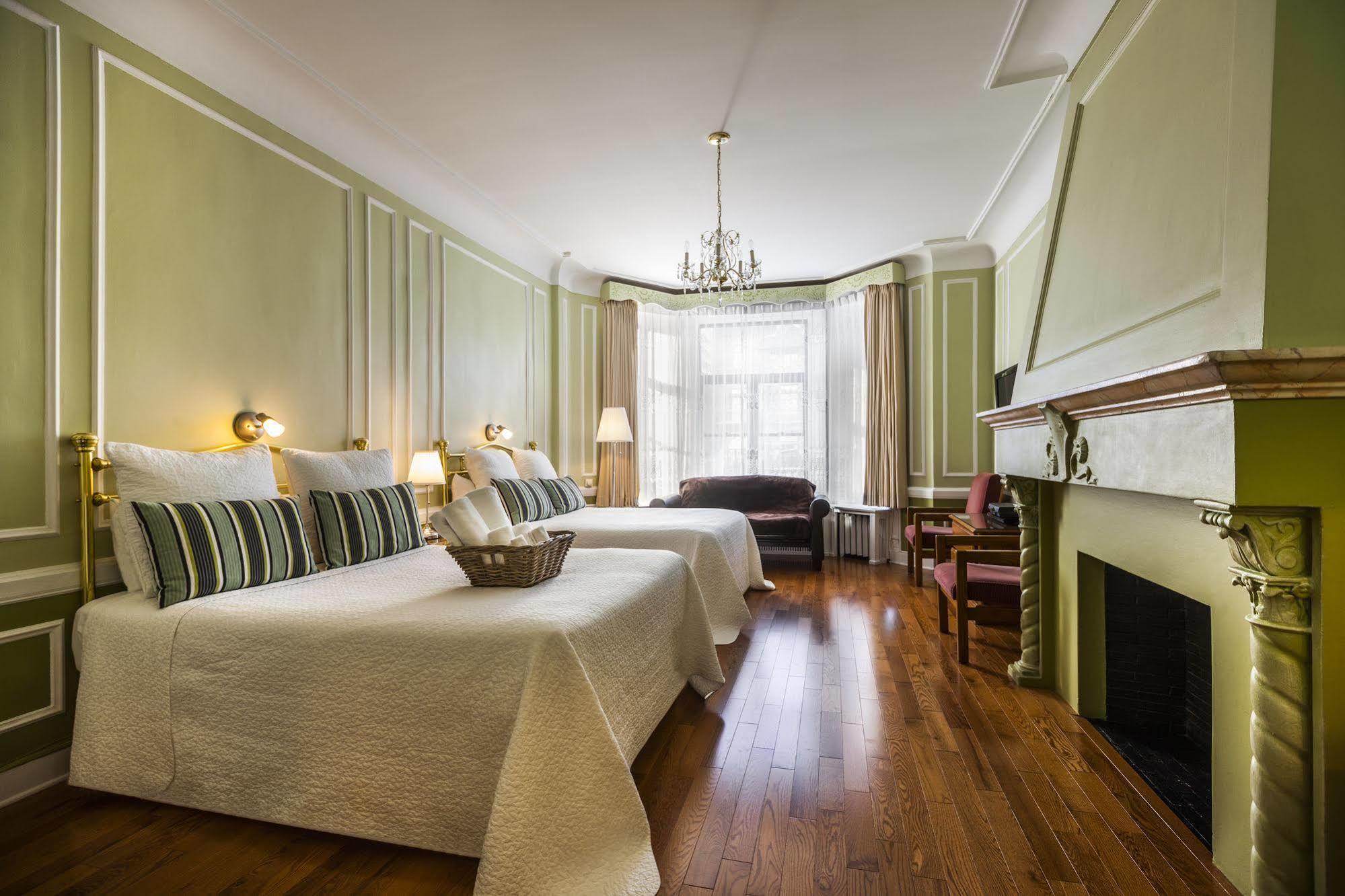 Chateau De L'argoat Hotel