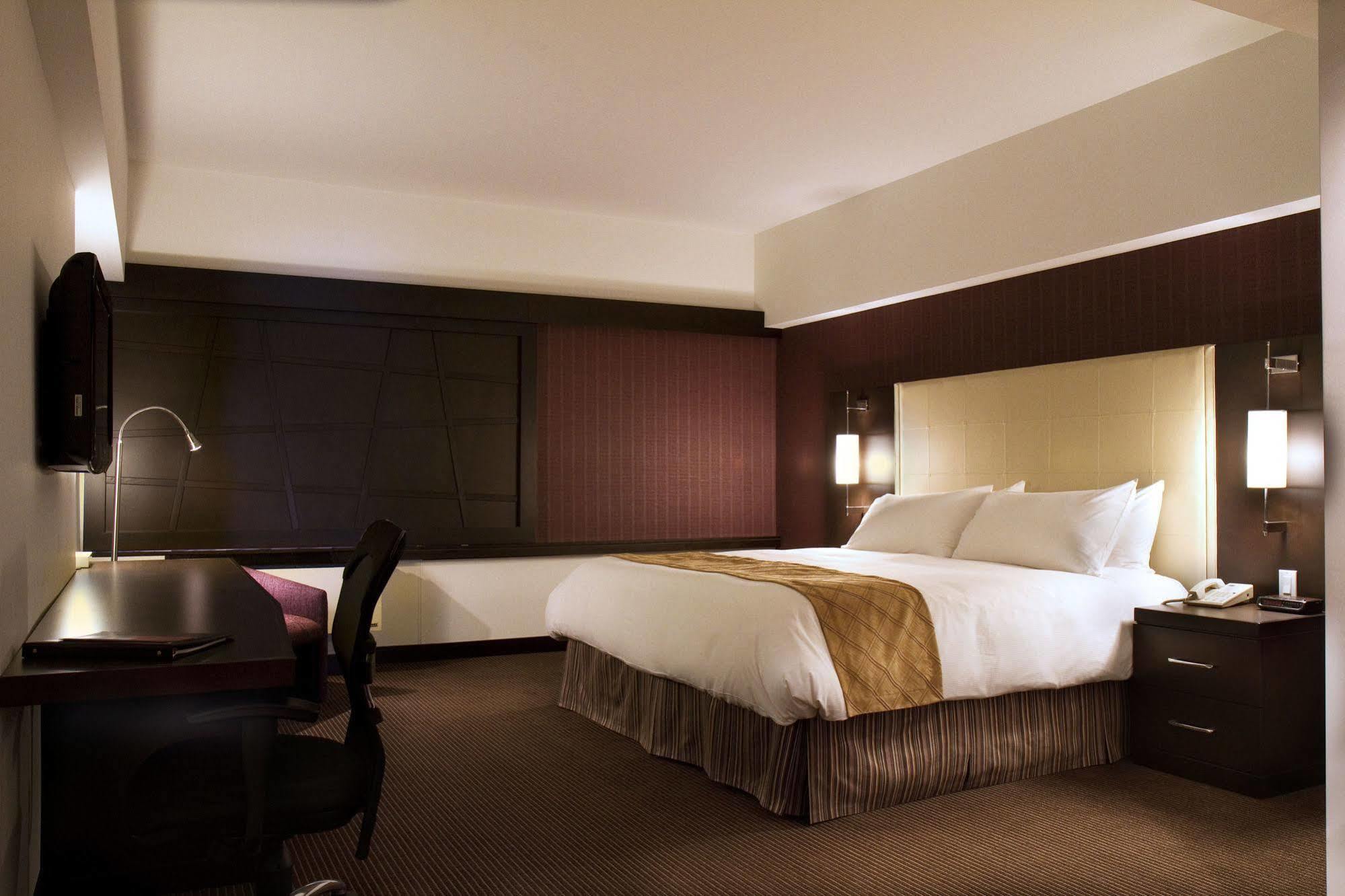 Hotel Ruby Foo's Montreal